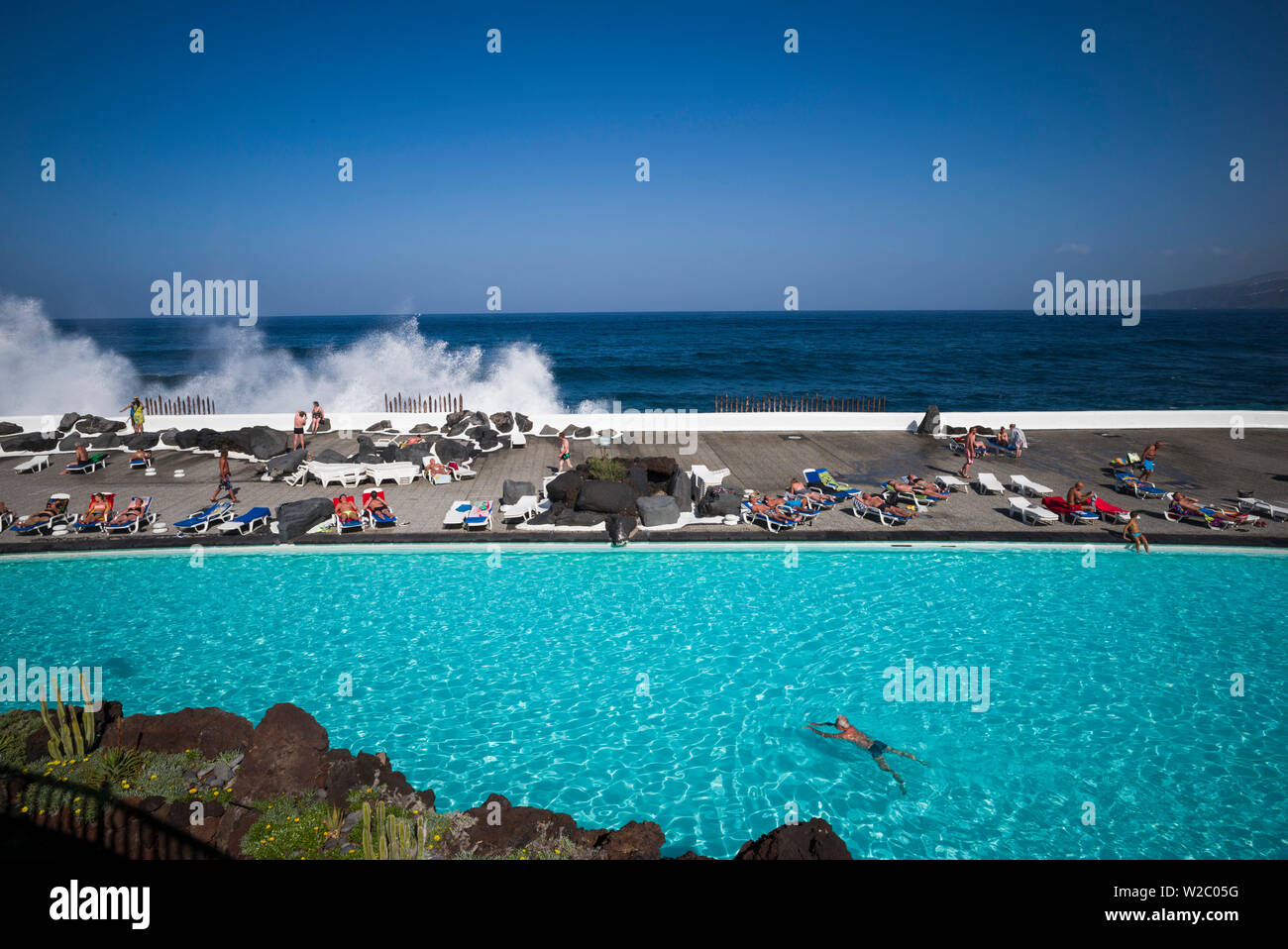 Spain, Canary Islands, Tenerife, Puerto de la Cruz, Lago Martianez, water park designed by artist Cesar Manrique, large swimming pool Stock Photo