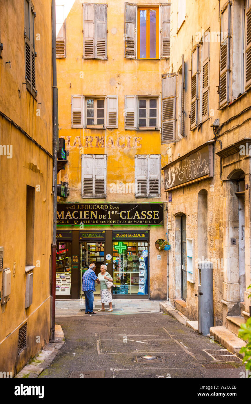 Street scene in Grasse, Alpes-Maritimes, Provence-Alpes-Cote D'Azur, French Riviera, France Stock Photo