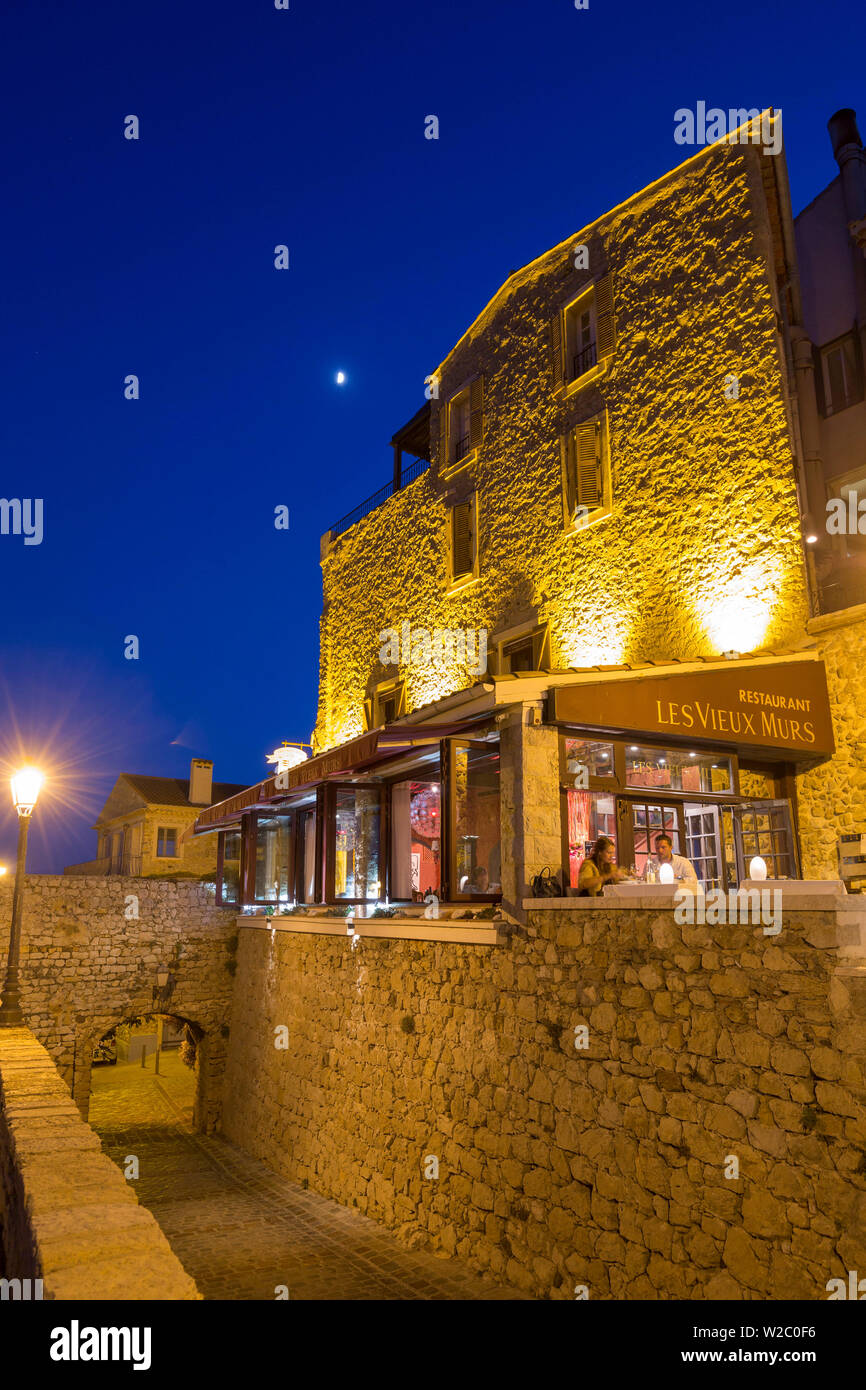 Restaurant in the Old town of Antibes, Alpes-Maritimes, Provence-Alpes-Cote D'Azur, French Riviera, France Stock Photo