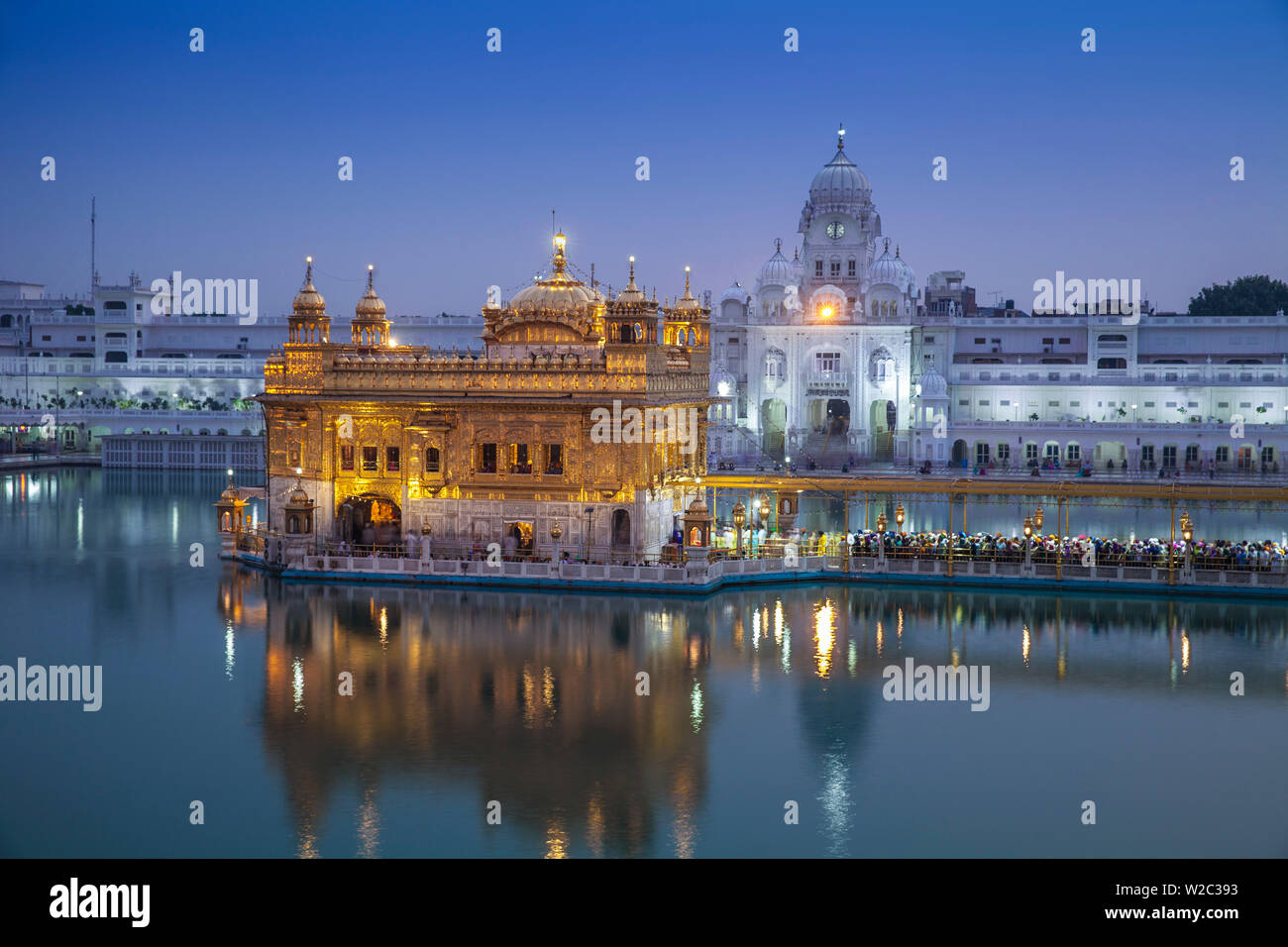 Golden temple amritsar night hi-res stock photography and images - Alamy