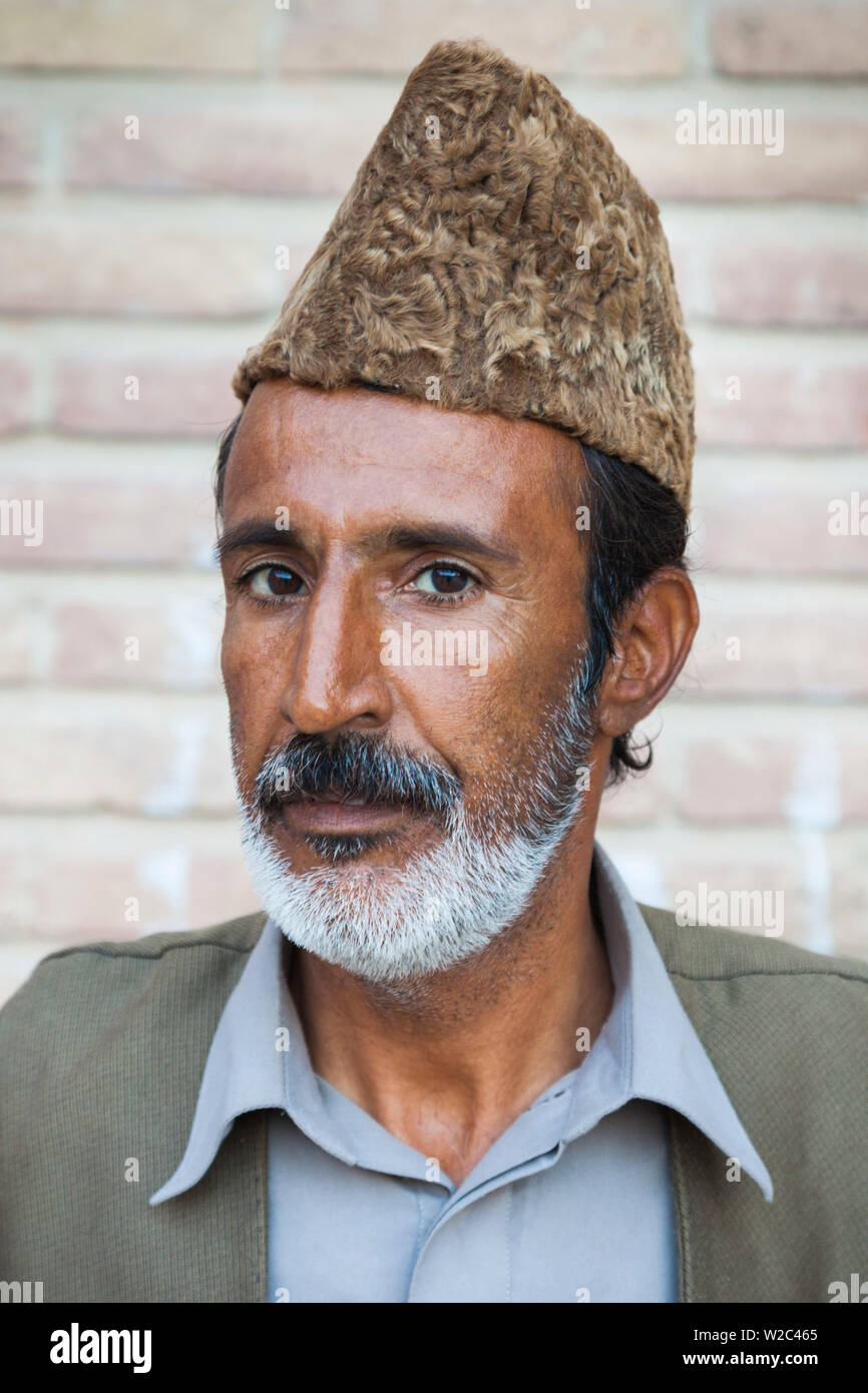 Iran, Southeastern Iran, Kerman, End to End Bazaar, Baluchi man in