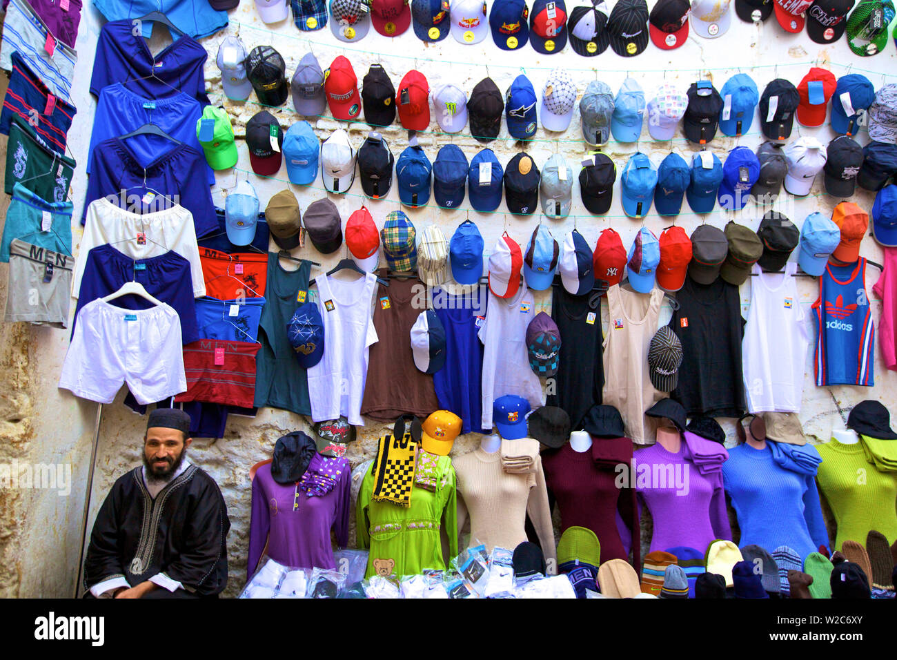 Morocco fez hat hi-res stock photography and images - Alamy