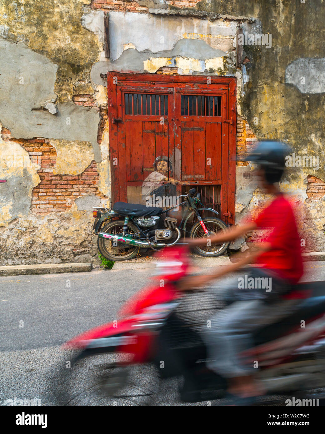 Malaysia, Penang, Georgetown, Ah Quee Street (Lebuh Ah Quee), Boy on a Bike Mural, Street Art Stock Photo