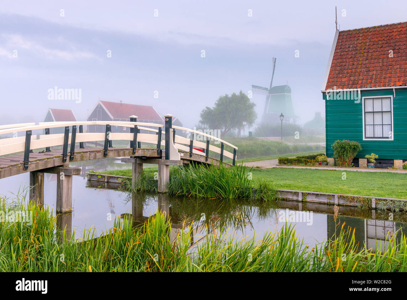 Netherlands, North Holland, Zaandam, Zaanse Schans Village and The Crowned Poelenburg (De Gekroonde Poelenburg) Sawmill Stock Photo