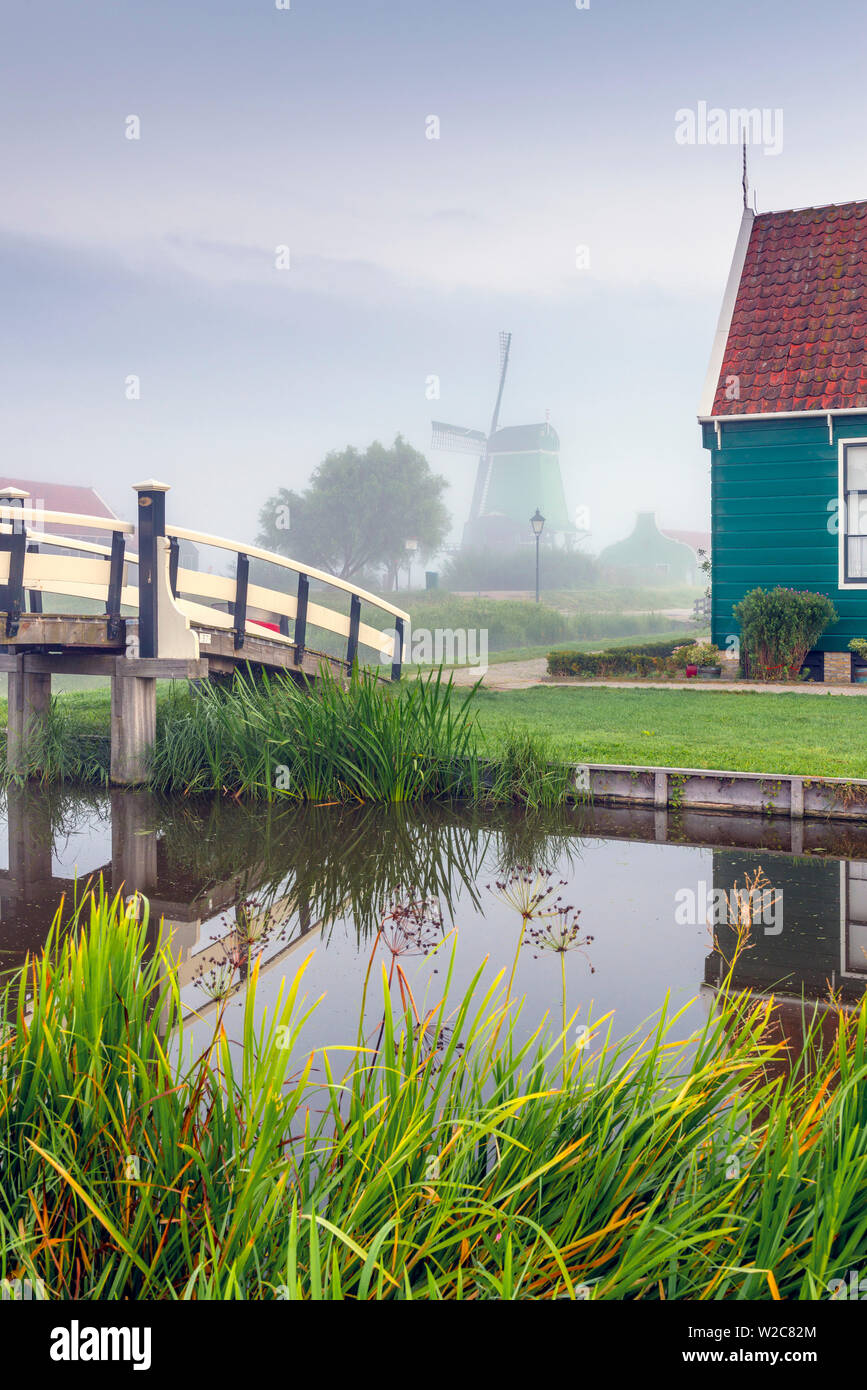 Netherlands, North Holland, Zaandam, Zaanse Schans Village and The Crowned Poelenburg (De Gekroonde Poelenburg) Sawmill Stock Photo