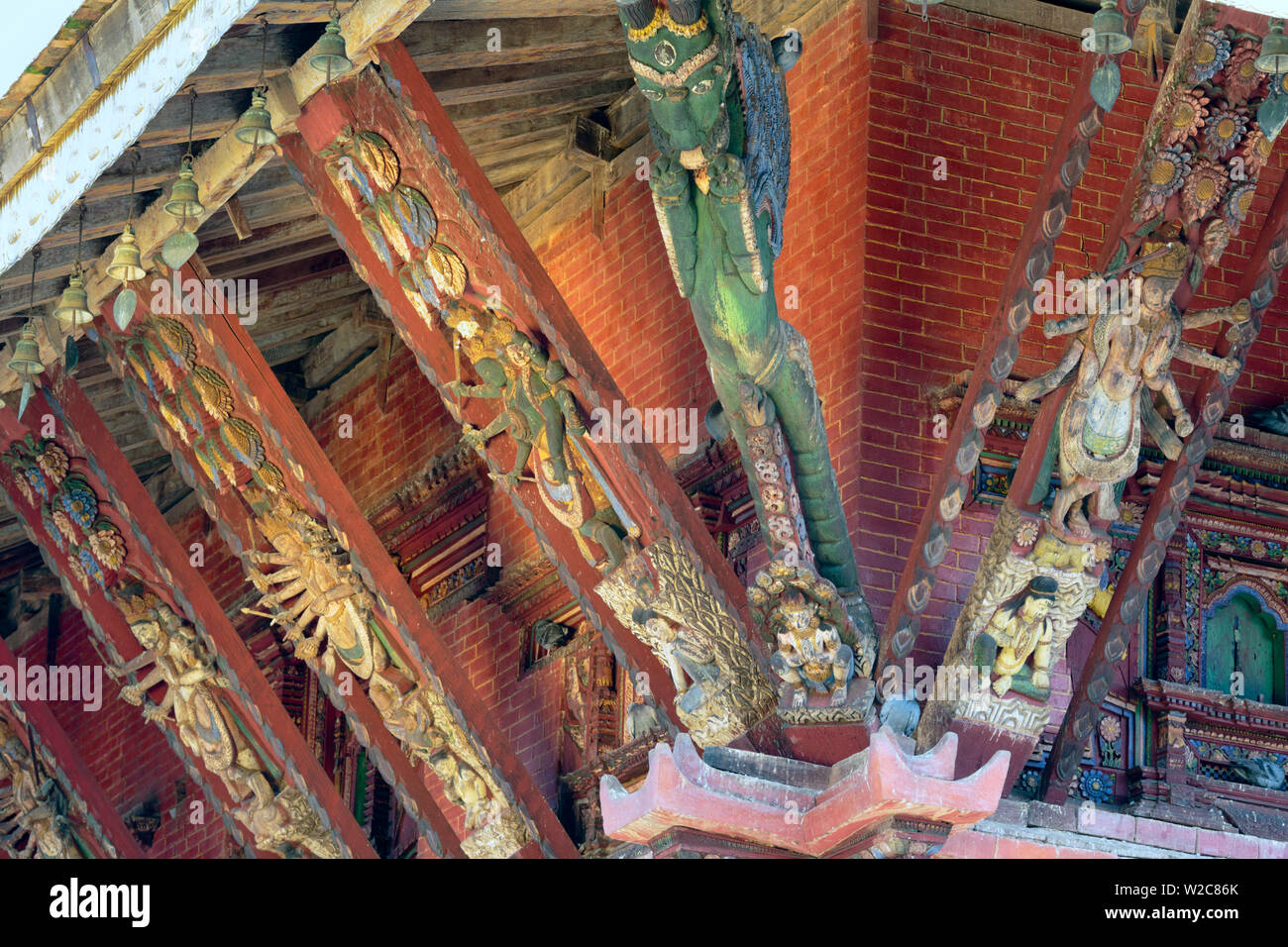 Sculpture roof strut, Changu Narayan temple, oldest Hindu temple in Nepal, near Bhaktapur, Nepal Stock Photo