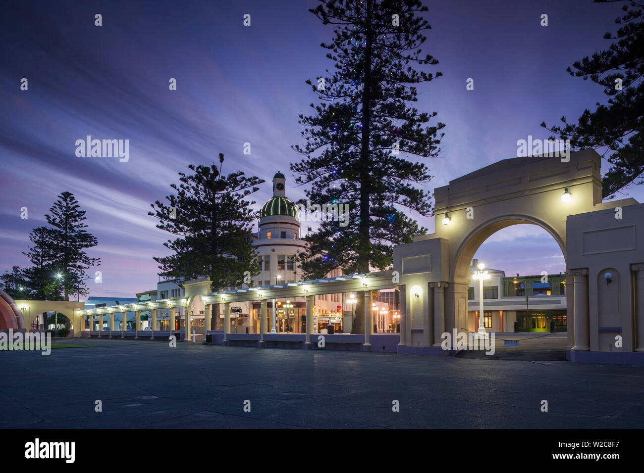 New Zealand, North Island, Hawkes Bay, Napier, art-deco architecture, the T&G Building, 1936 and the Marine Parade, dusk Stock Photo