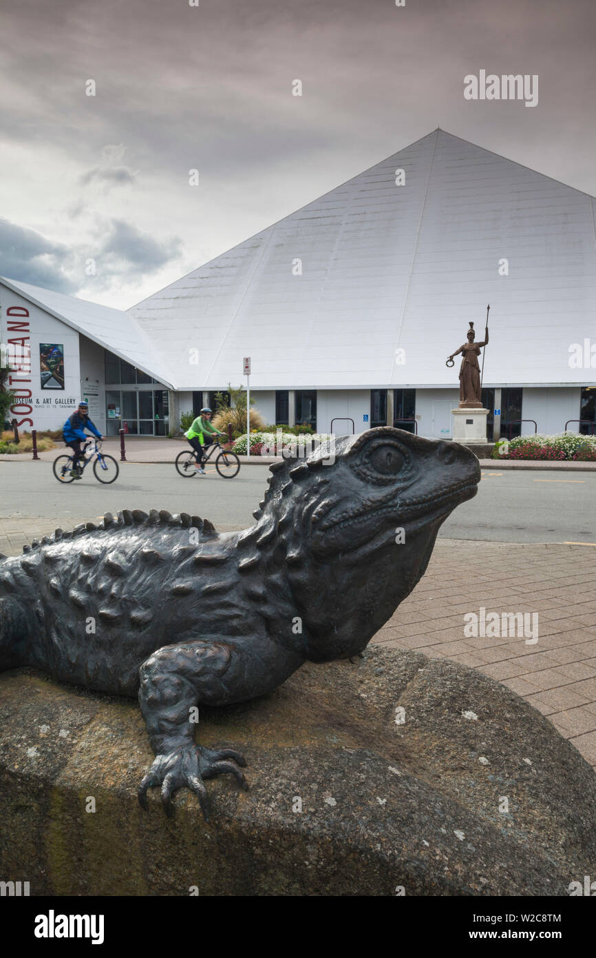 New Zealand, South Island, Southland, Invercargill, Southland Museum and Art Gallery, exterior