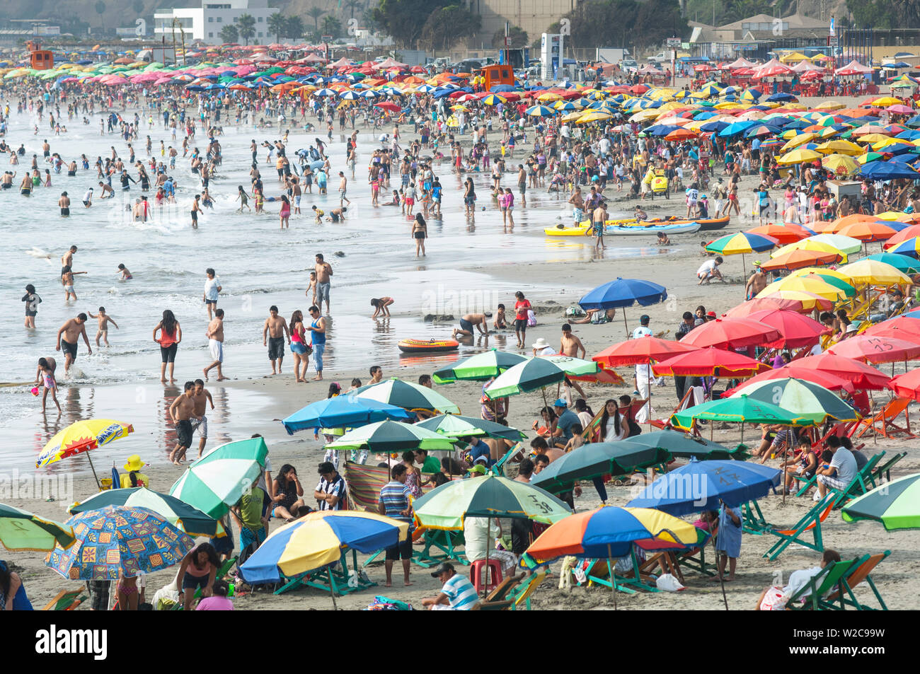 Peru, Lima, Playa Agua Dulce, Summertime, Chorrillos District, Costa Verde Stock Photo