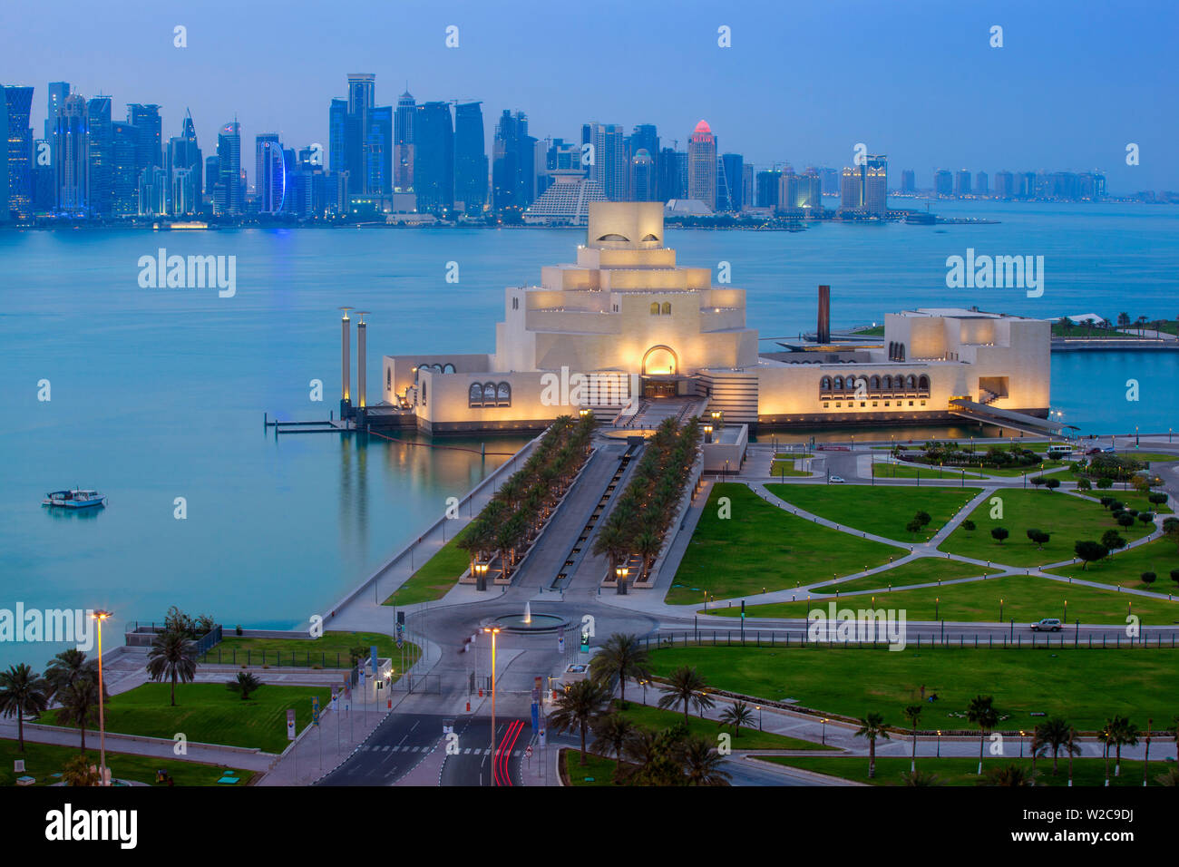 Qatar, Doha, Museum of Islamic Art Stock Photo Alamy
