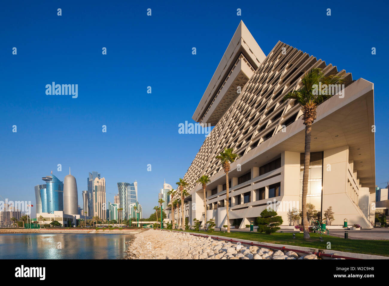 Qatar, Doha, Sheraton Doha Hotel, exterior with West Bay skyline Stock