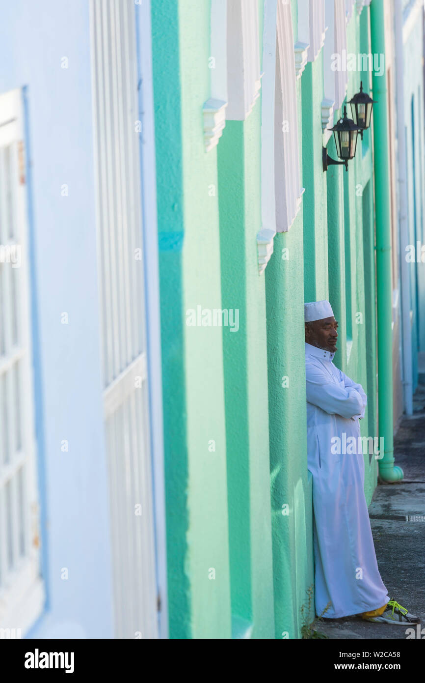Man outside mosque, Bo Kaap, Muslim Malay Quarter, Cape Town, Western Cape, South Africa Stock Photo