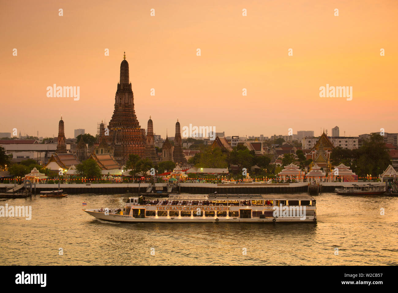 Temple of Dawn (Wat Arun) and Bangkok, Thailand Stock Photo