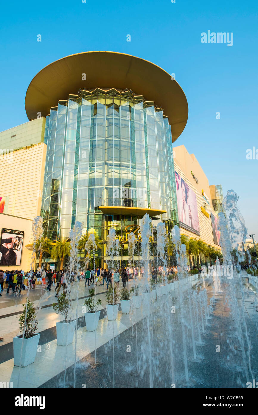 the Shopping mall of Siam Paragon in the city of Bangkok in Thailand in  Southeastasia Stock Photo - Alamy