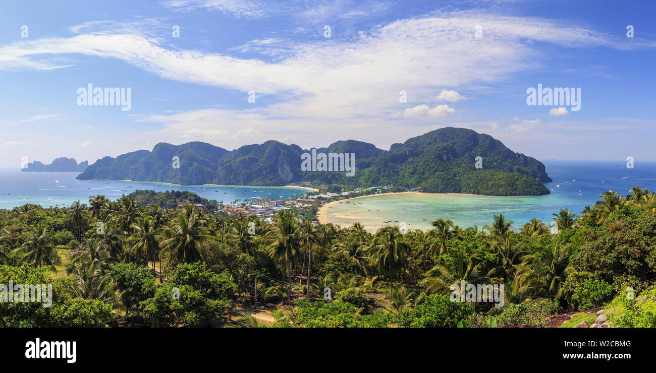 Thailand, Krabi Province, Ko Phi Phi Don Island, View of Ao Ton Sai and Ao Lo Dalam beaches Stock Photo