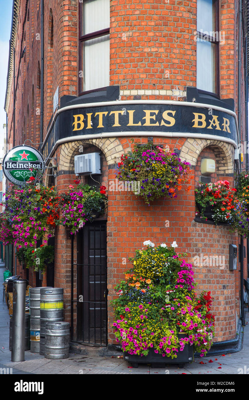 United Kingdom, Northern Ireland, Belfast, Bittles Bar Stock Photo