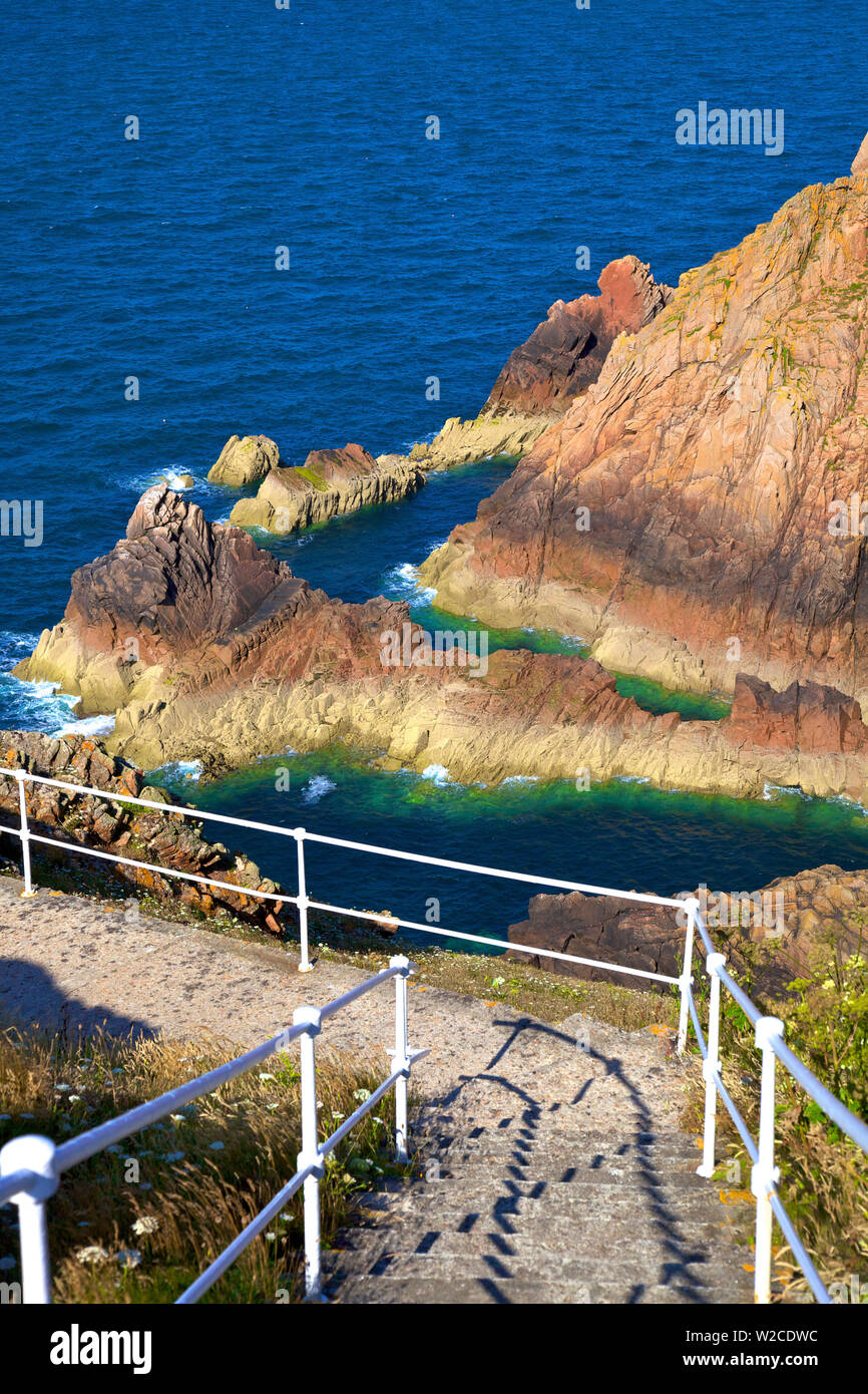 Jersey coastal path hi-res stock photography and images - Alamy