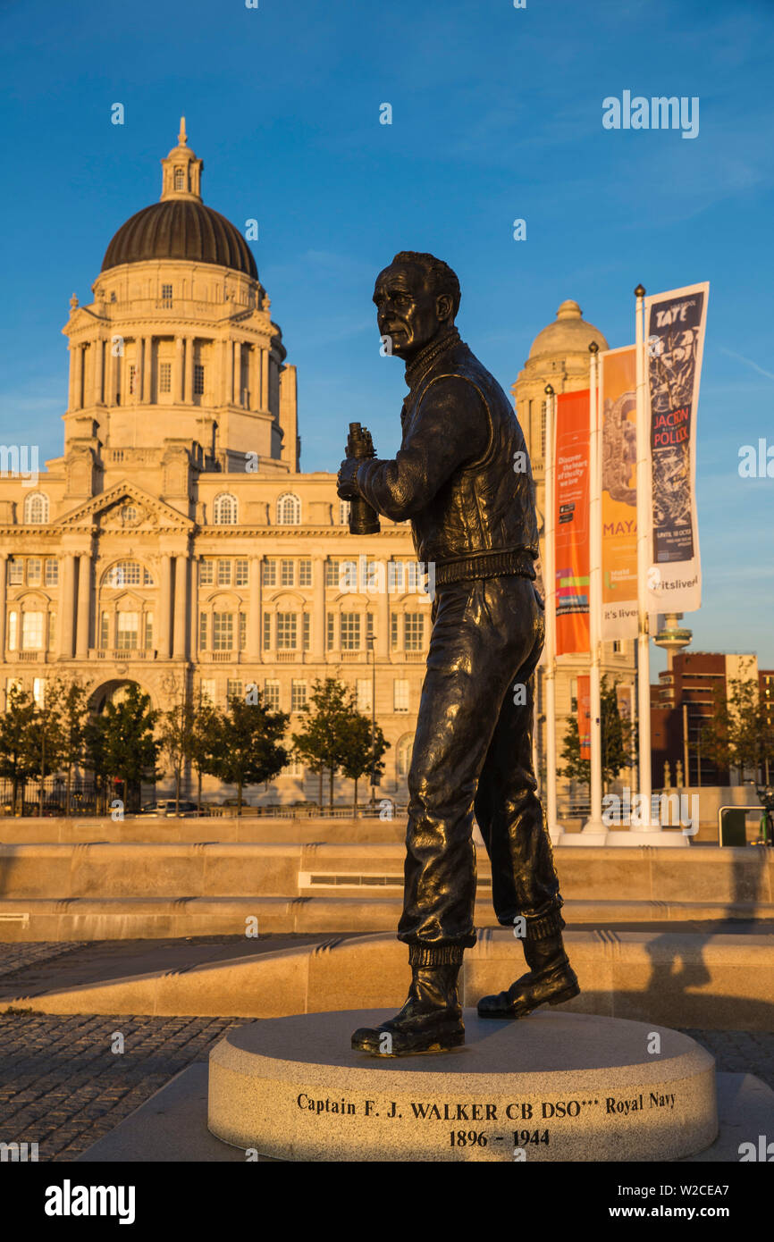 United Kingdom, England, Merseyside, Liverpool, Statue of Captain Walker infront of The Port of Liverpool Building - one of The Three Graces buildings Stock Photo