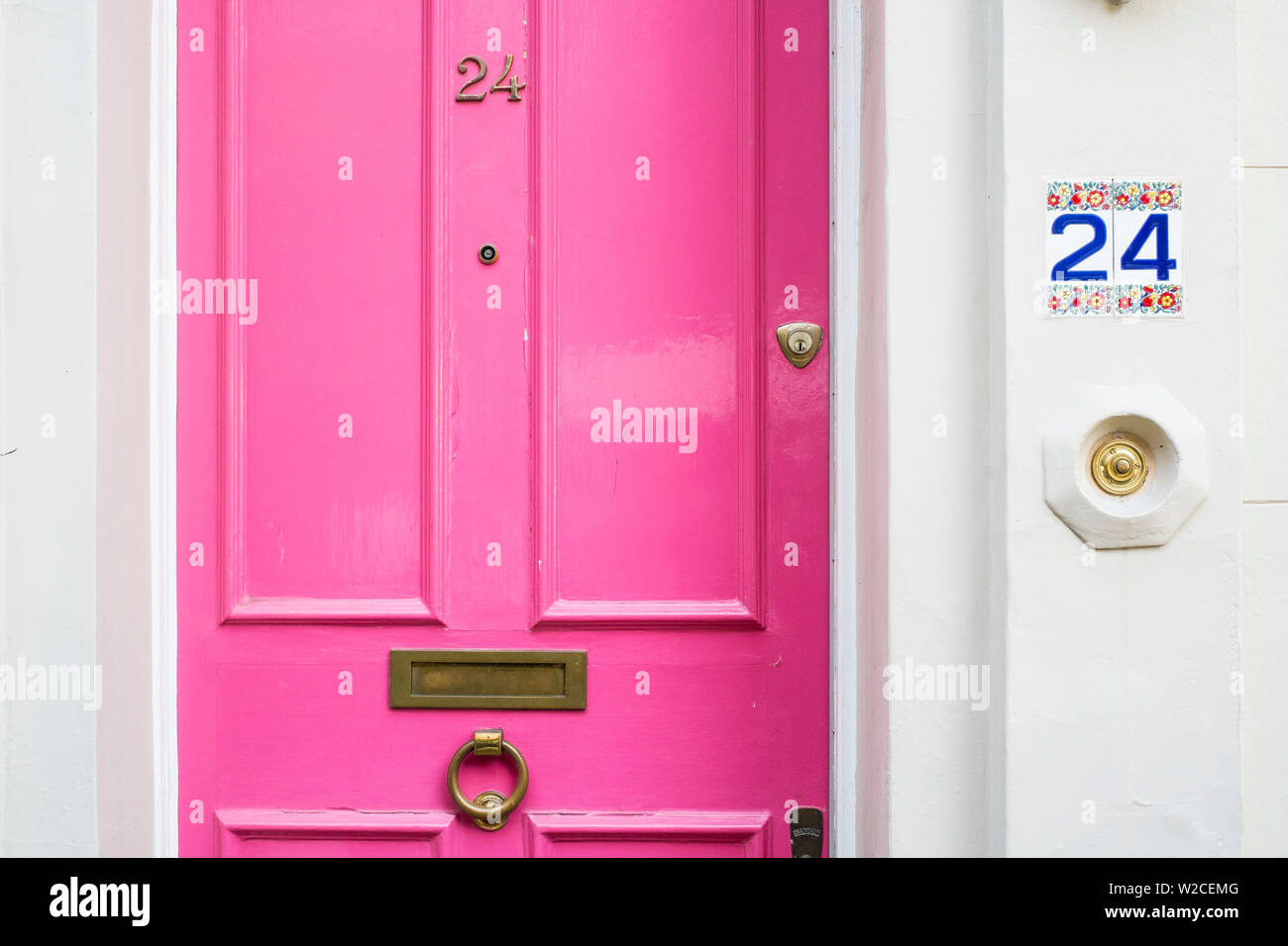 Pink door, Notting Hill, London, England Stock Photo Alamy