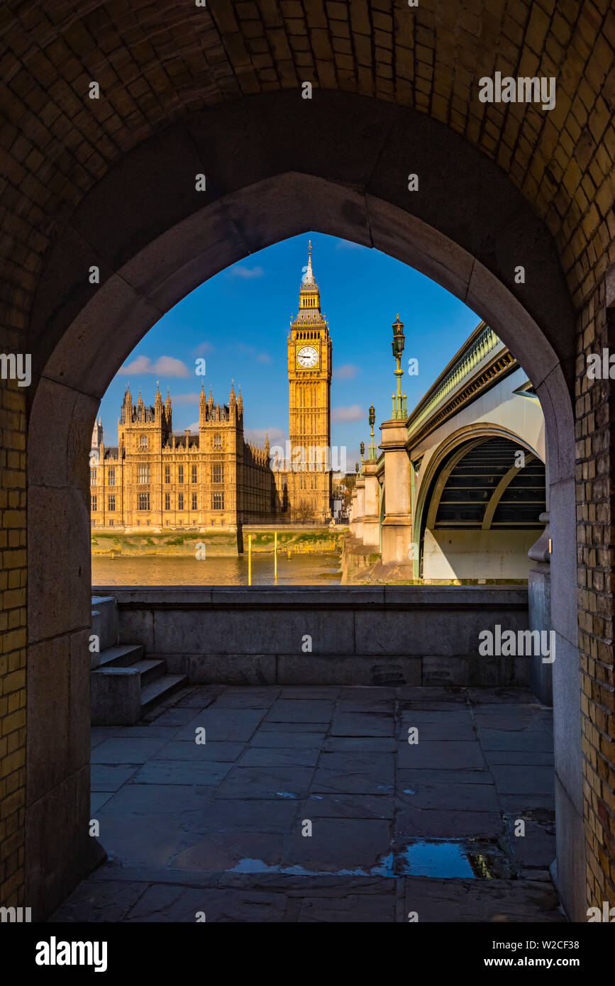 UK, England, London, Westminster Bridge over River Thames, Houses of Parliament, Big Ben Stock Photo