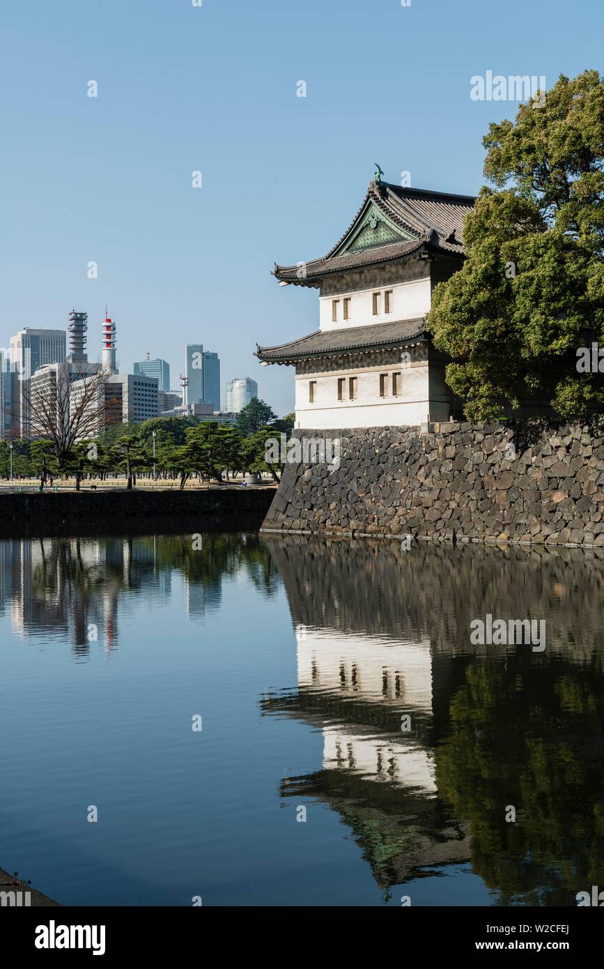 Watchtower behind the castle moat, Eastern Gardens of the Imperial Palace, Royal Palace, Chiyoda, Tokyo, Japan Stock Photo