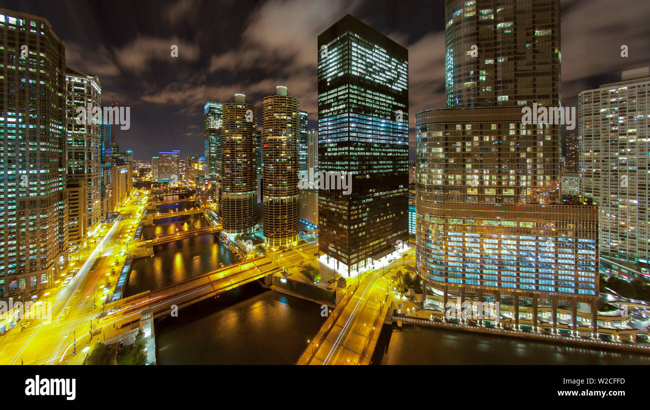 USA, Illinois, Chicago, Downtown West Wacker Drive and Chicago river Stock Photo