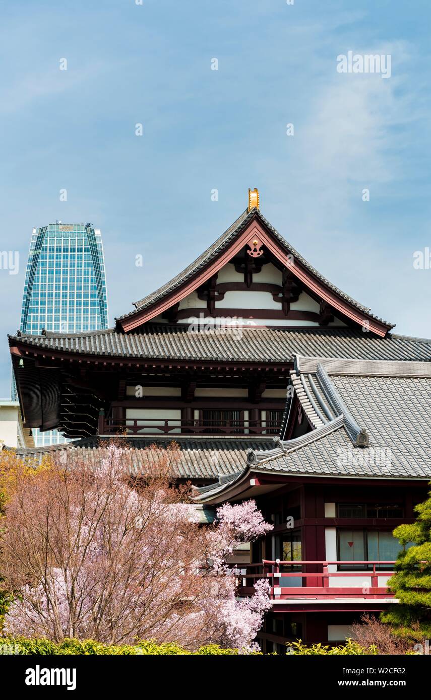 Zojoji Temple, Buddhist temple complex, traditional Japanese architecture, Tokyo, Japan Stock Photo