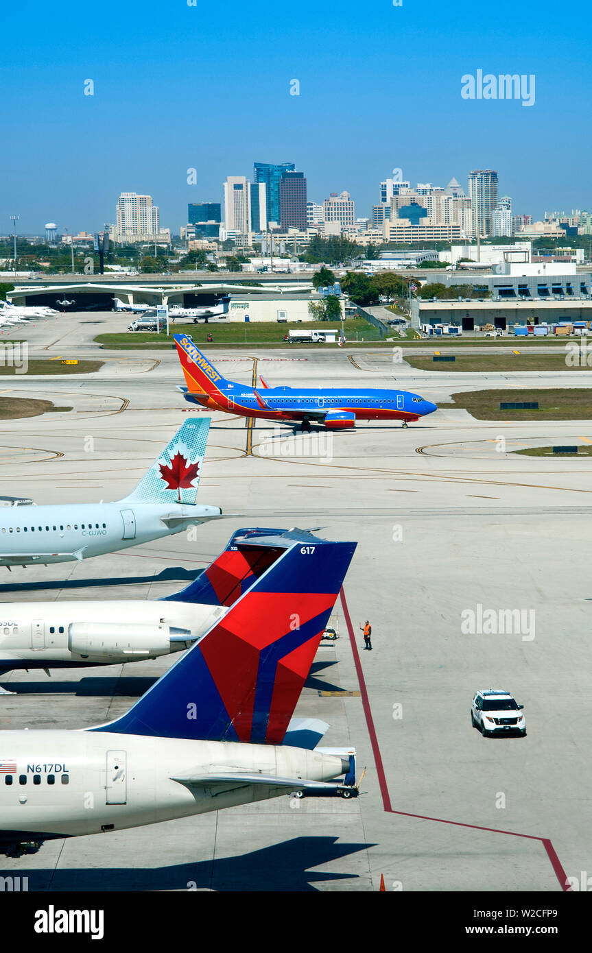 Florida, Fort Lauderdale Airport, Runways, Fort Lauderdale Skyline Stock Photo