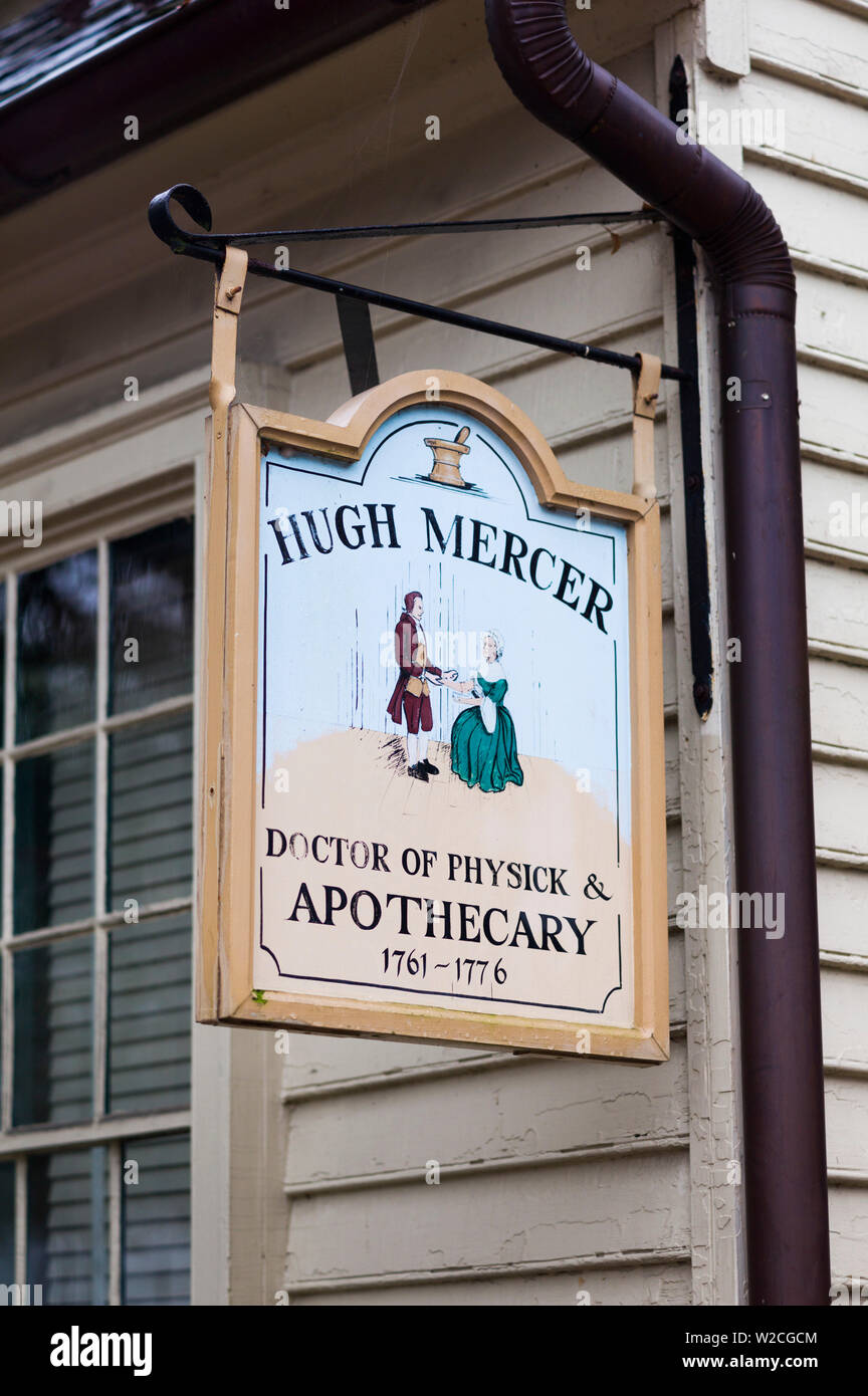 USA, Virginia, Fredericksburg, Hugh Mercer Apothecary Shop sign, former shop belonging to US Revolutionary War general Stock Photo