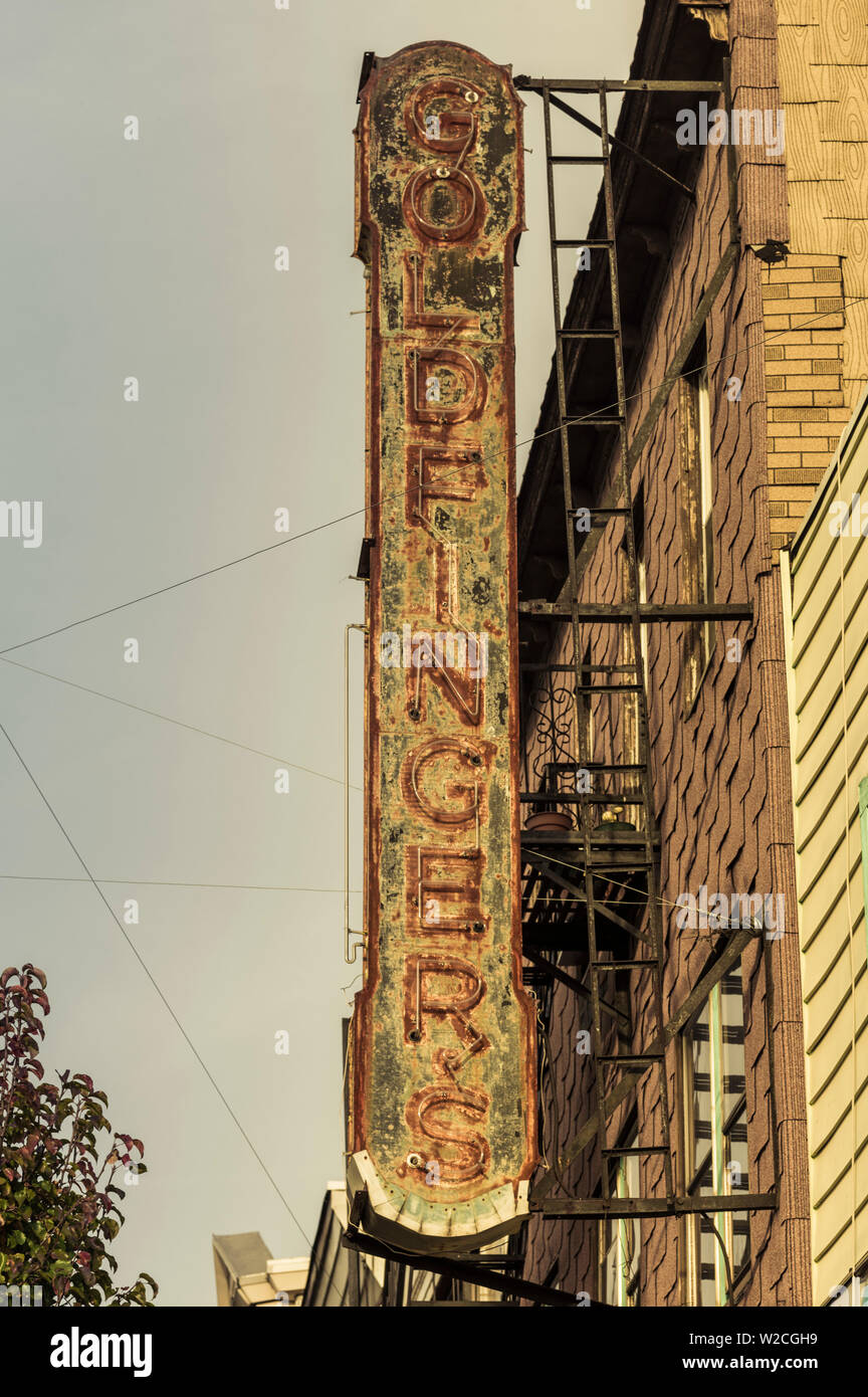 USA, New Jersey, Newark, ironbound District, PortugueseSpanish area