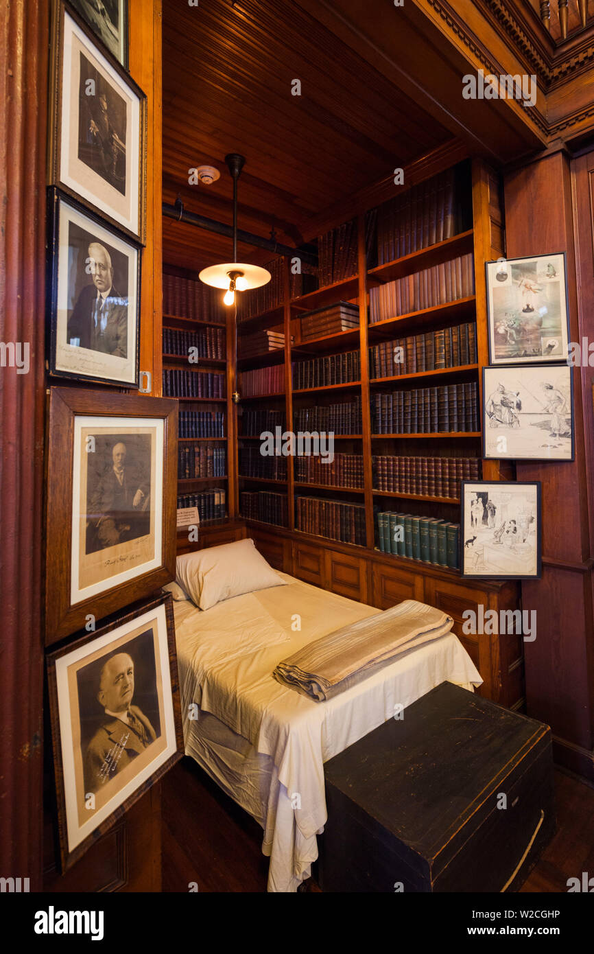 USA, New Jersey, West Orange, Thomas Edison National Historical Park, cot used by Thomas Edison in the library Stock Photo