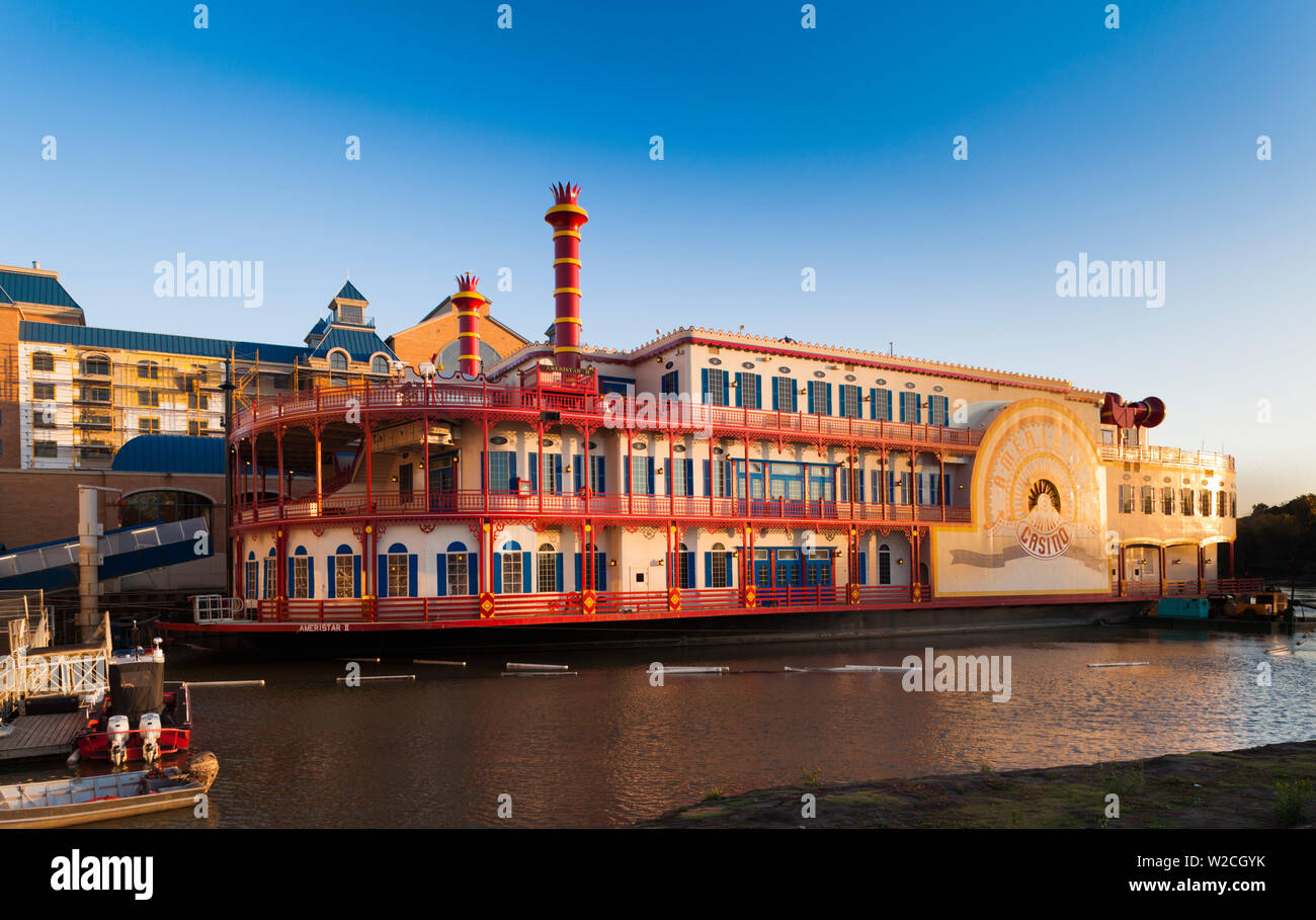 USA, Iowa, Council Bluffs, Ameristar Casino, riverboat casino Stock Photo