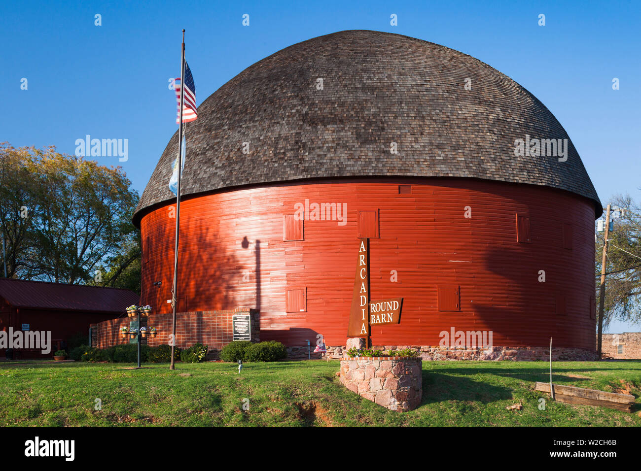 USA, Oklahoma, Arcadia, The Round Barn Stock Photo