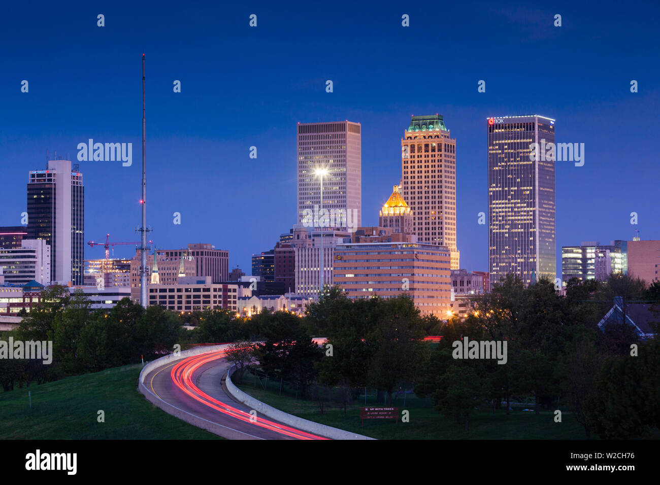 Usa Oklahoma Tulsa Skyline From Route 75 Stock Photo Alamy