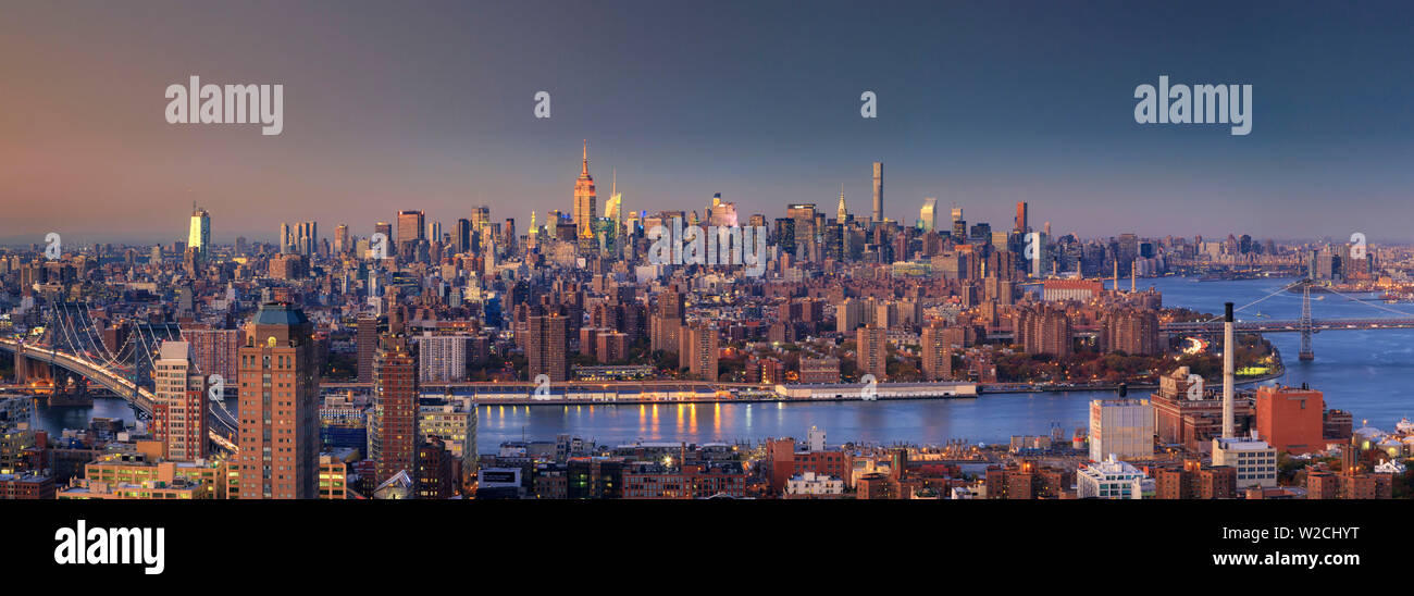 USA, New York City, Manhattan Skyline from Brooklyn Stock Photo