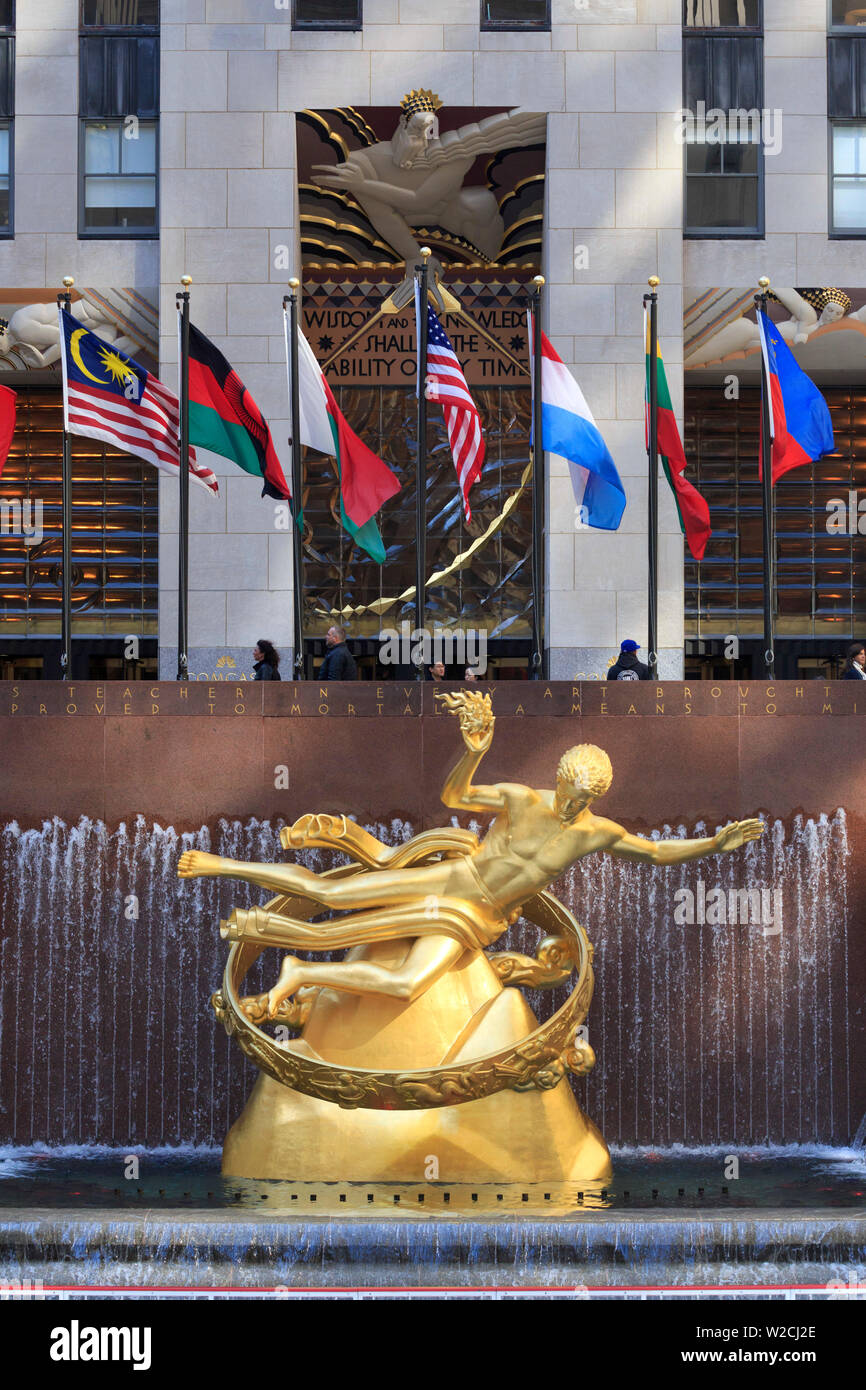 USA, New York, New York City, Manhattan, Rockefeller Center, Ice Rink Stock Photo