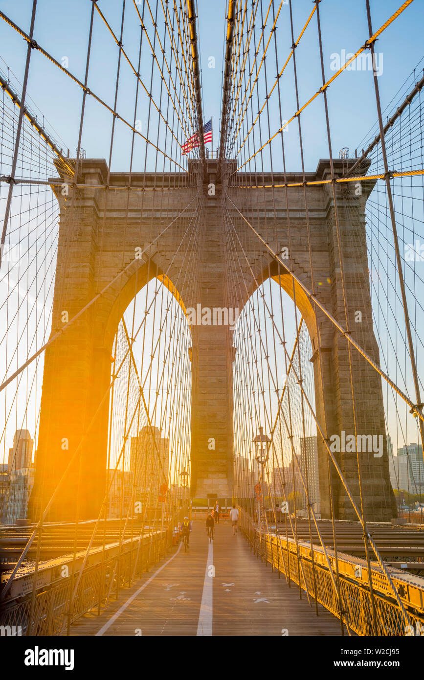 USA, New York, Manhattan, Brooklyn Bridge at Sunrise Stock Photo - Alamy