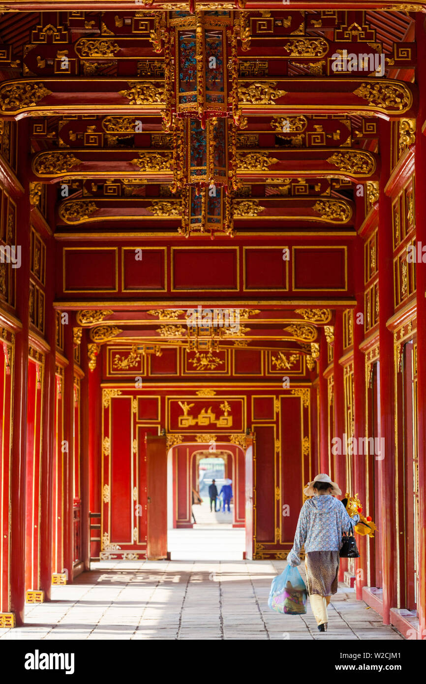 Vietnam, Hue, Hue Imperial City, Halls of the Mandarins, red-painted interior Stock Photo