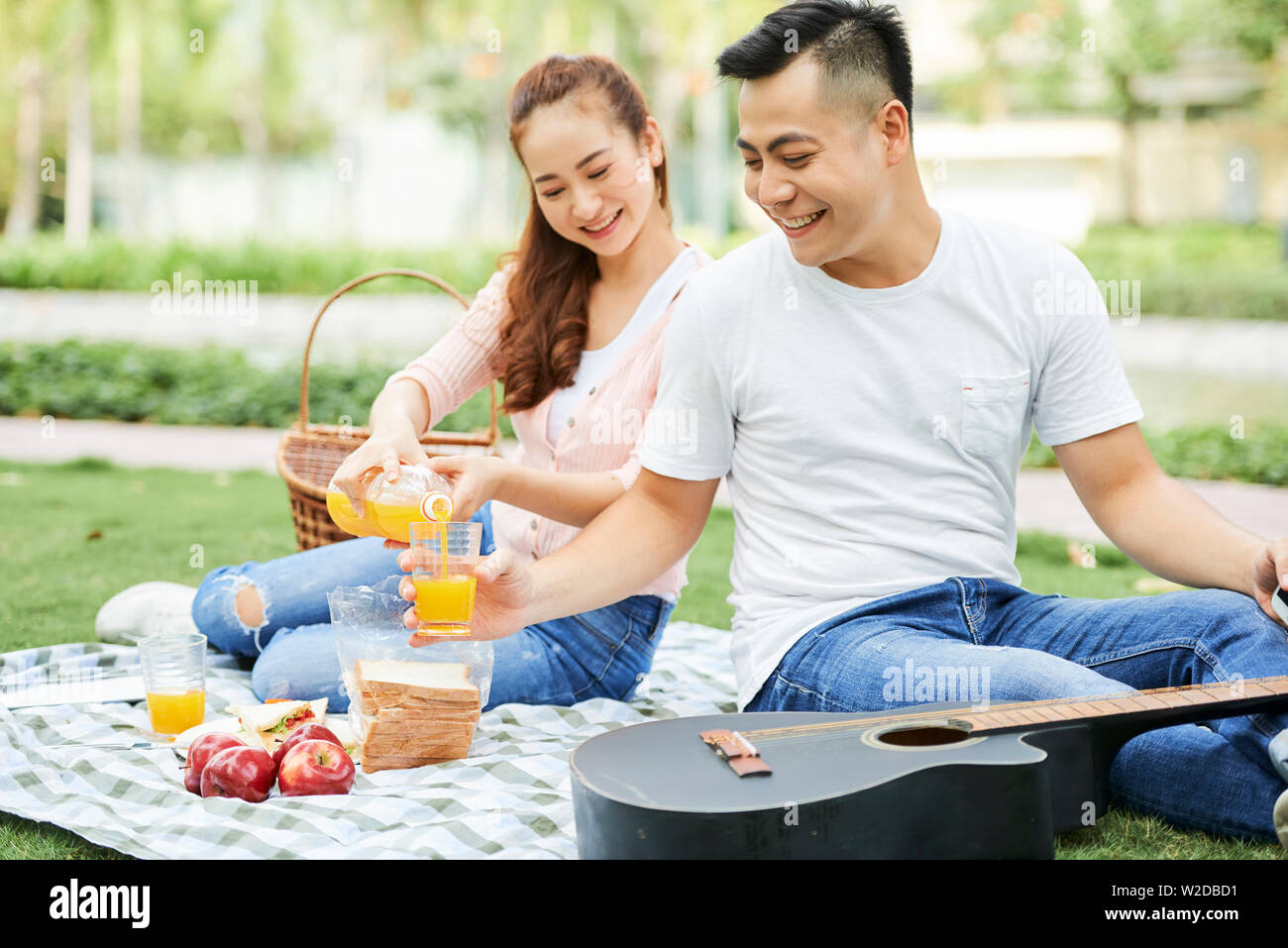 Asian family picnic fruit hi-res stock photography and images - Alamy