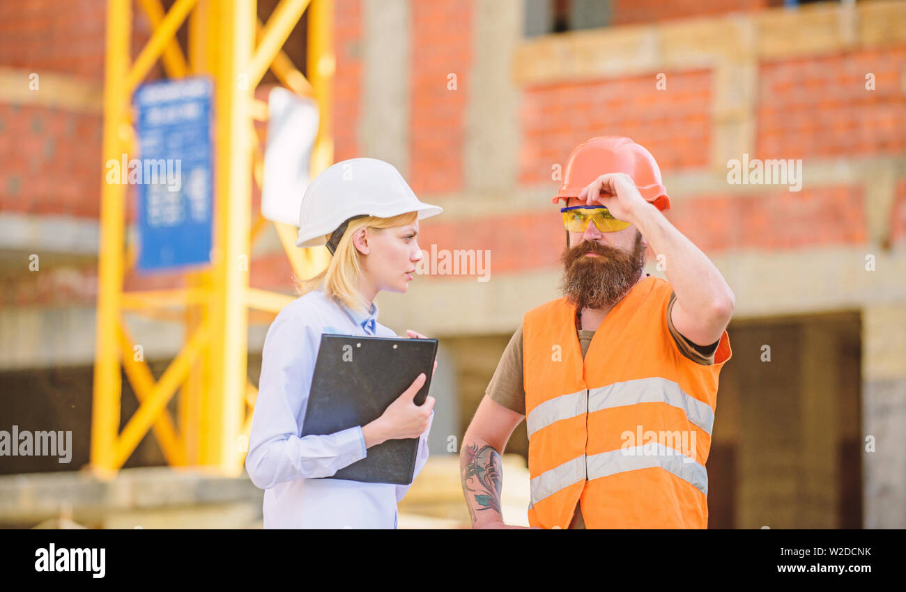 Construction project inspecting. Construction inspection, corrections ...