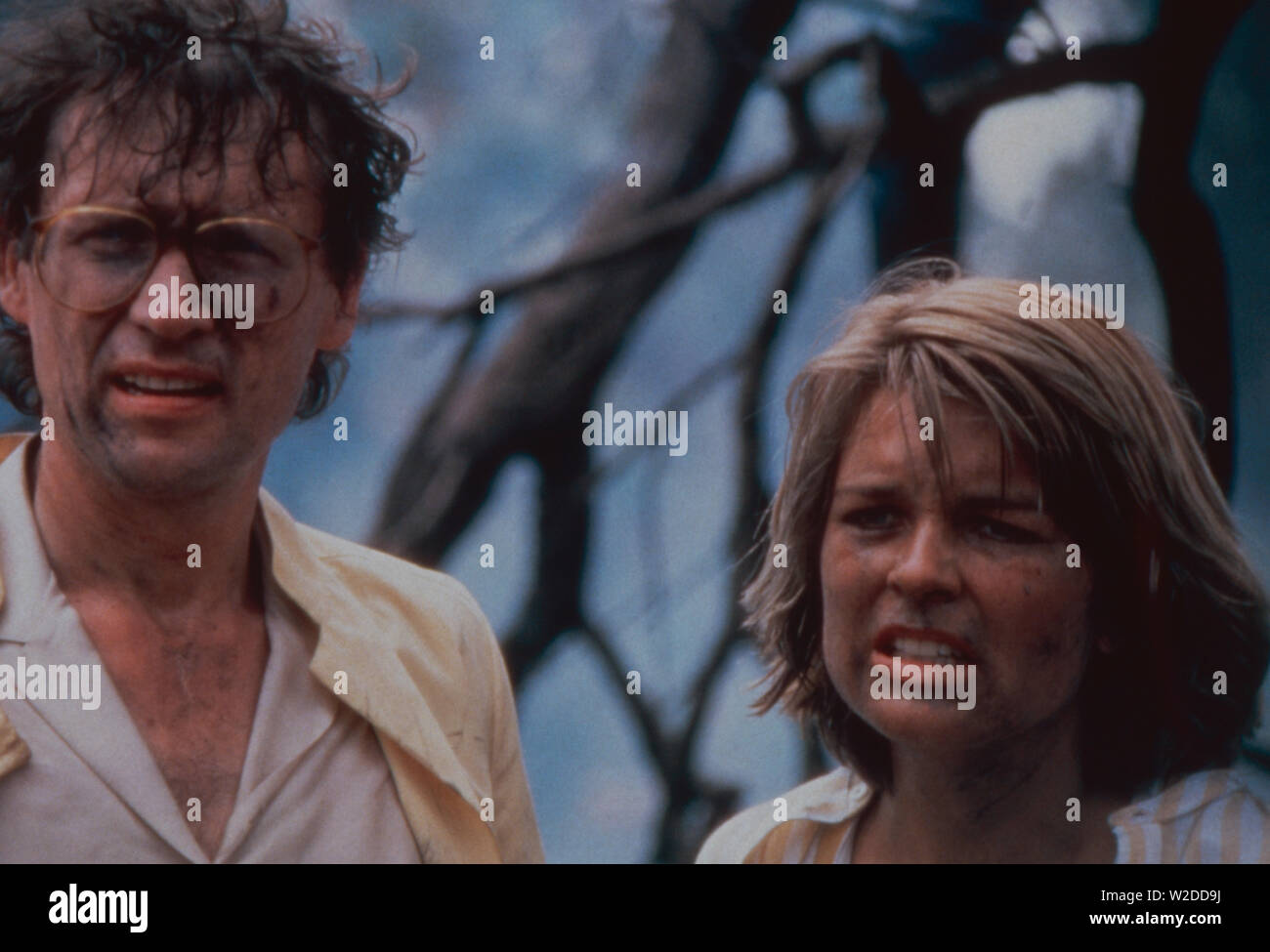 Das Schone Ende Dieser Welt Fernsehfilm Deutschland 1984 Regie Rainer Erler Darsteller Robert Atzorn Claire Oberman Stock Photo Alamy