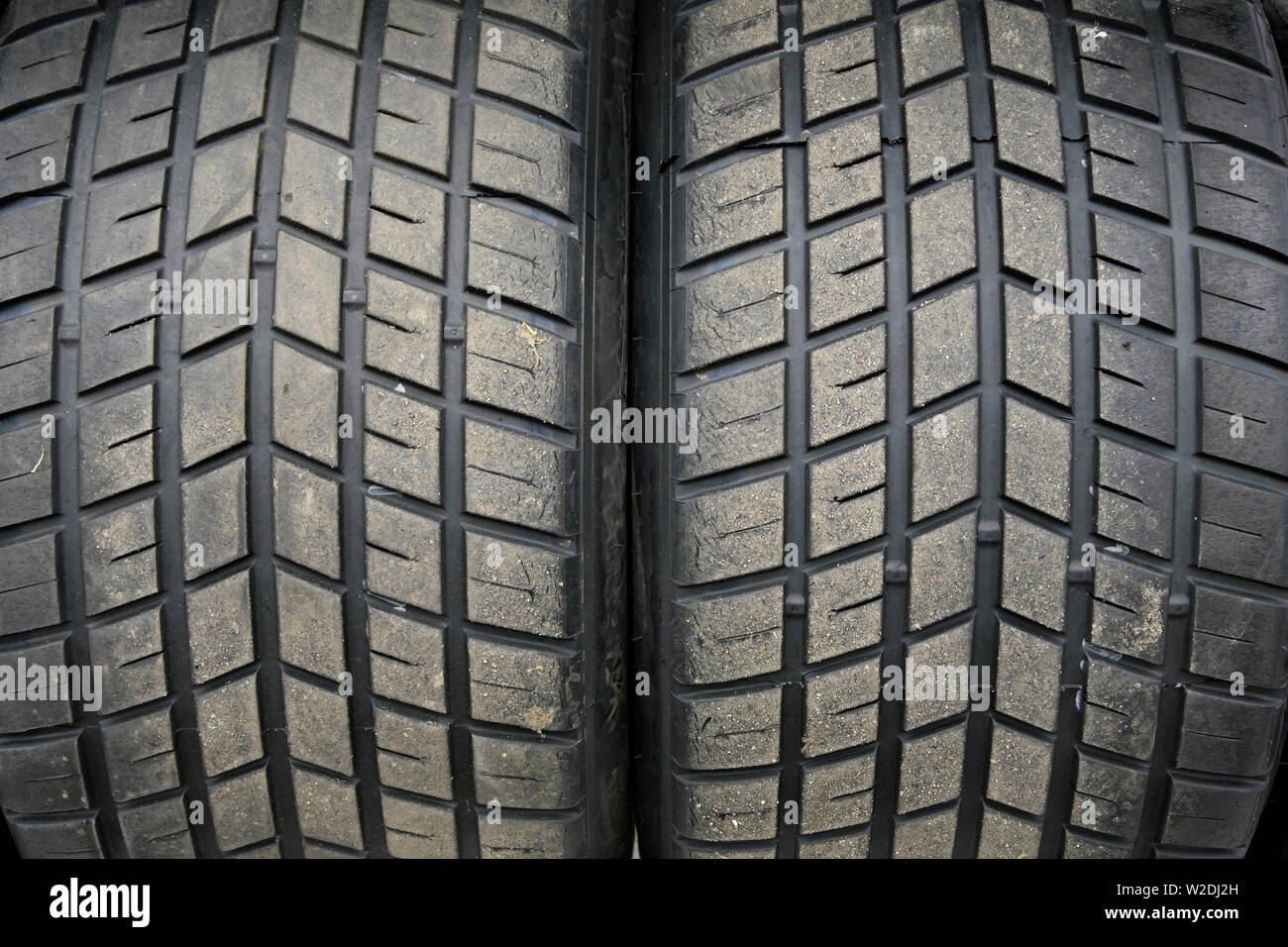 Wet weather tyres hires stock photography and images Alamy