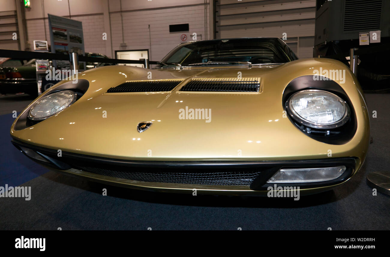 Low-angle front view of a 1970 Lamborghini Miura S, on display at the 2019 London Classic Car Show Stock Photo