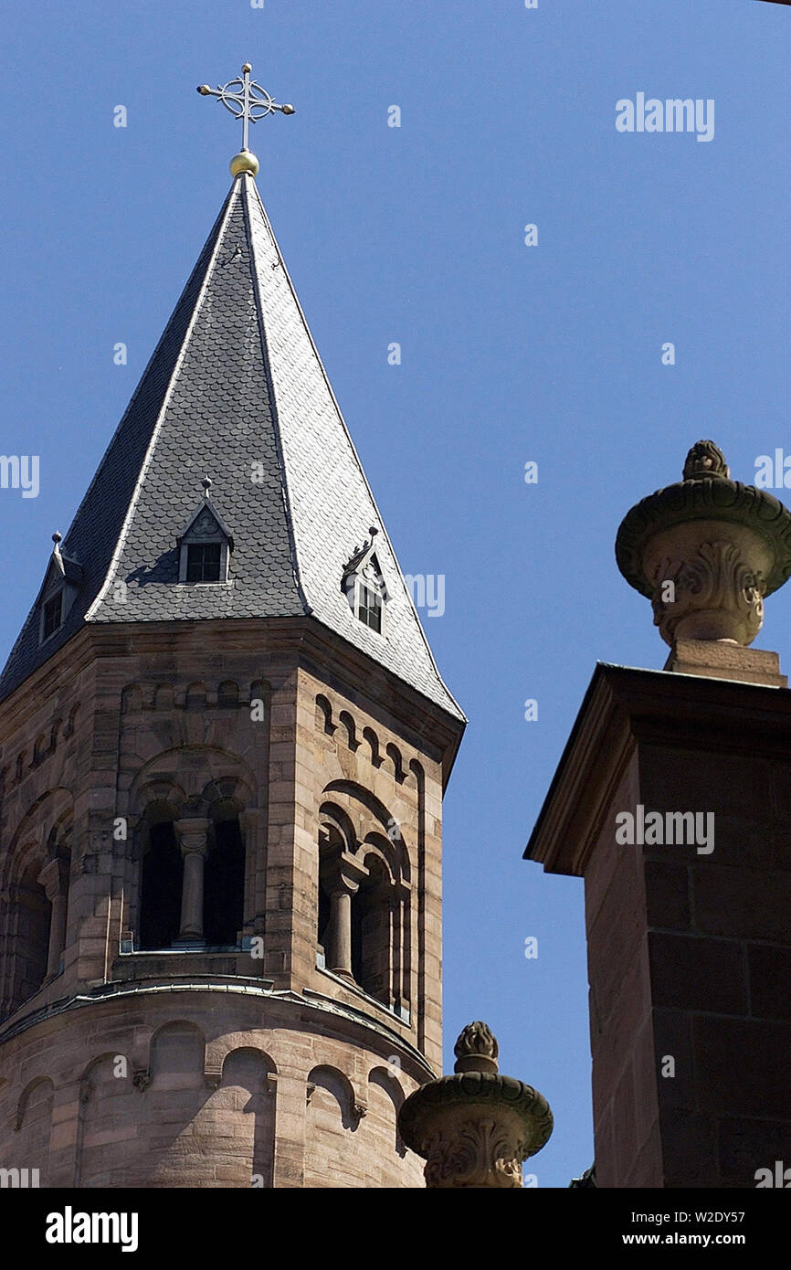 2000s mainz germany church hi-res stock photography and images - Alamy