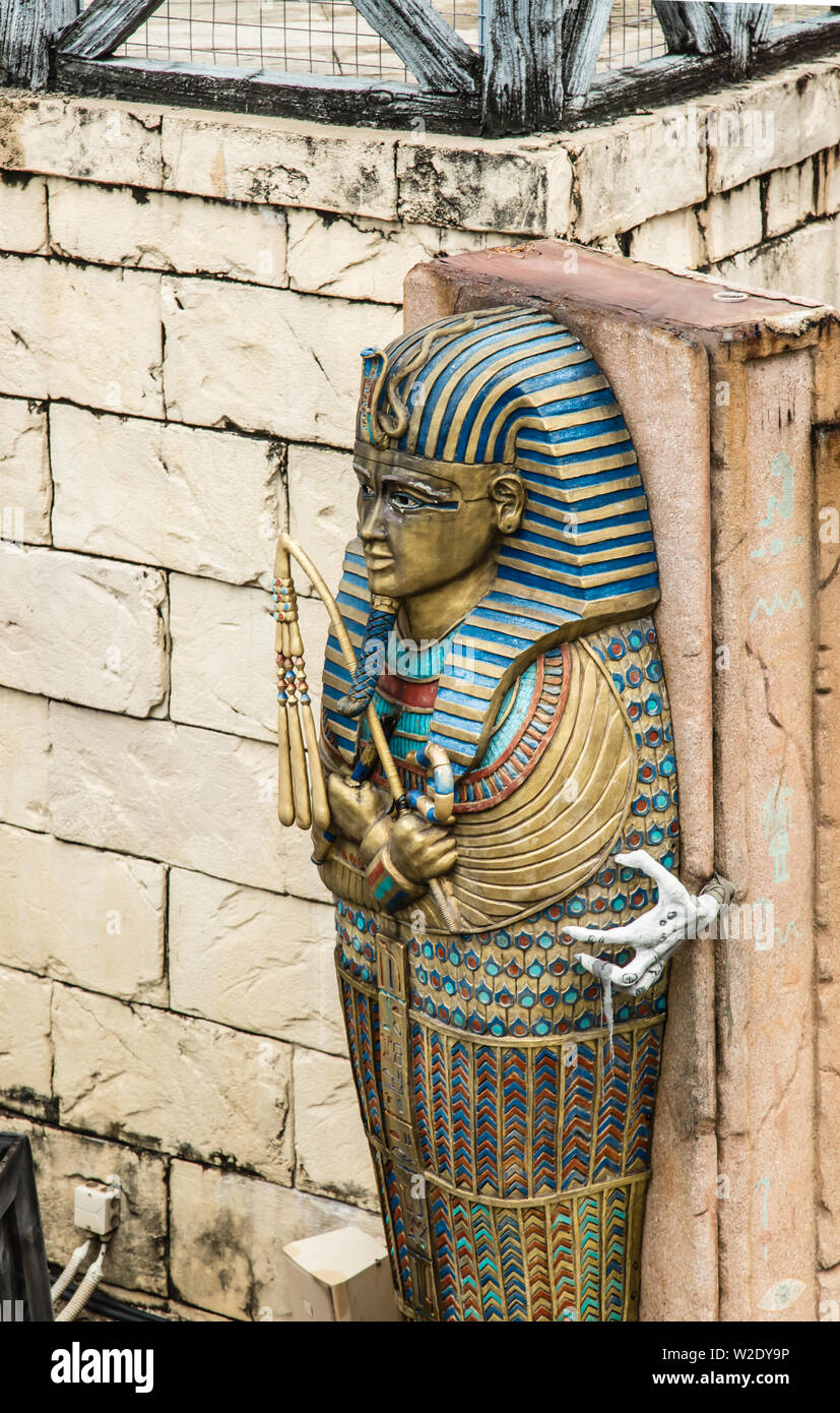 Singapore-26 SEP 2017:old style colorful Pharaoh coffin display on the wall Stock Photo