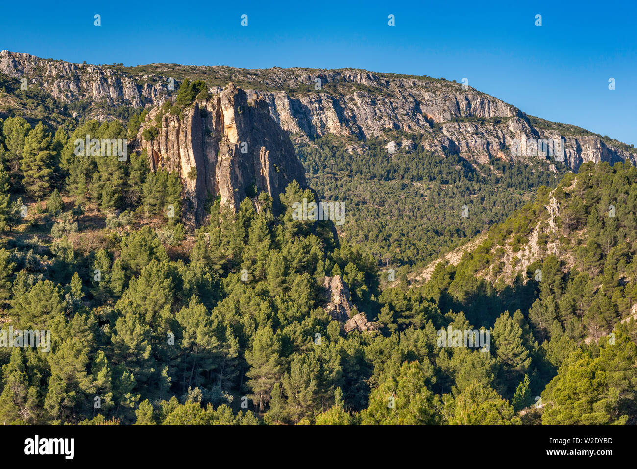 Iberian Cordillera mountain range near Castellote, Maestrat (Maestrazgo) region, Teruel province, Aragon, Spain Stock Photo