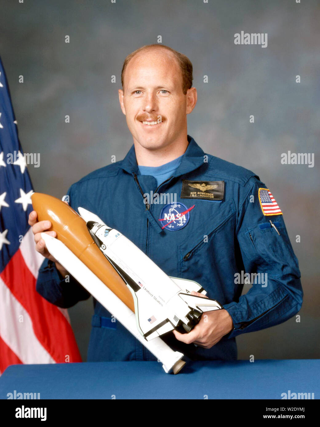 Official portrait of 1987 astronaut candidate Kenneth D. Bowersox Stock ...