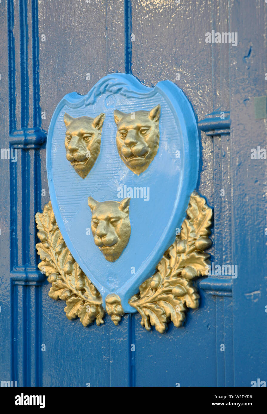 The salop coat of arms on the entrance to the Quarry Park in Shrewsbury UK Stock Photo
