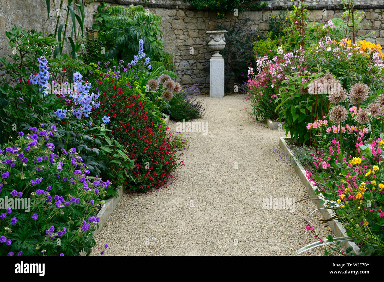 The Dillon Garden, Helen Dillon, Plantswoman,Dun Mhuire,Seafield Ave