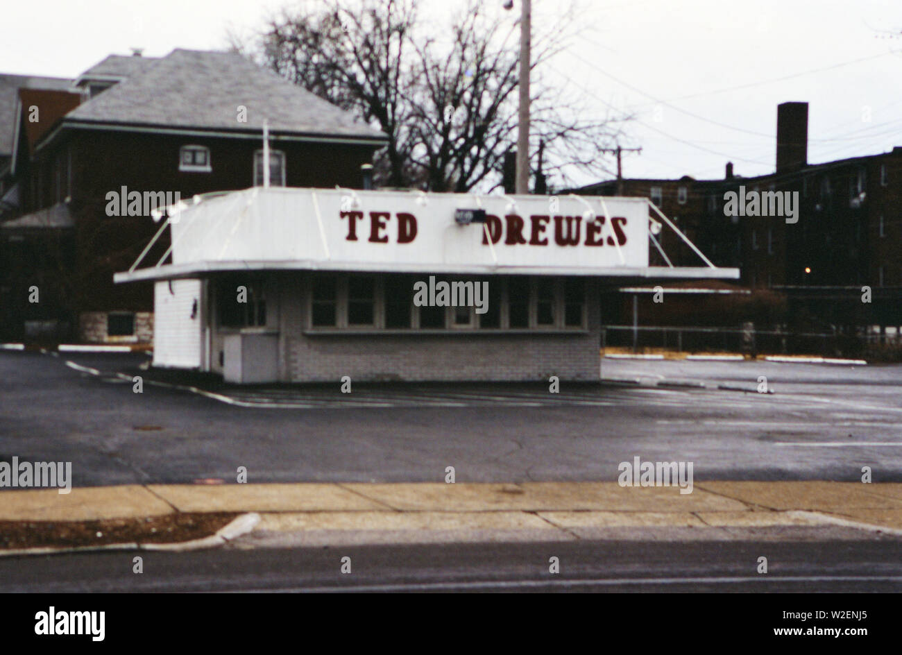 Ted drewes frozen custard stand hires stock photography and images Alamy